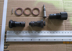 Набор клапанов в сборе (Клапан обратный,предохранительный,сброса давл-я)\Valves assembly MS