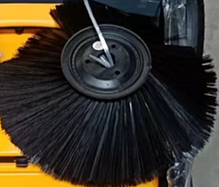 Боковая щетка для подметальных машин G98/G100 (Front Brush) Боковая щетка для подметальных машин G98/G100 (Front Brush)