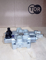 9 Многопутевой гидрораспределитель с рычагами управления для штабелёра CPD15R (Multiway valve)